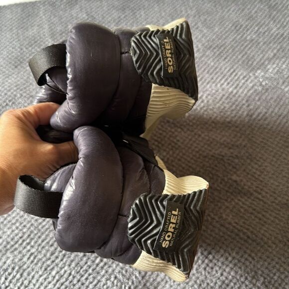 Sorel Black Out N About Puffy Waterproof Booties Size 7.5 Winter Ankle Boots - Picture 5 of 12